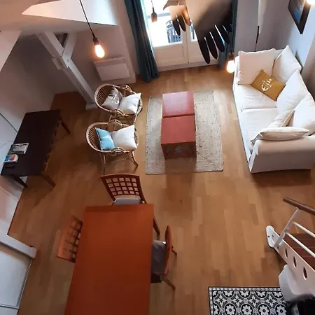 Plein Sud Les Pieds Dans L'eau *