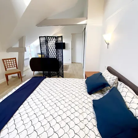 Plein Sud Les Pieds Dans L'eau