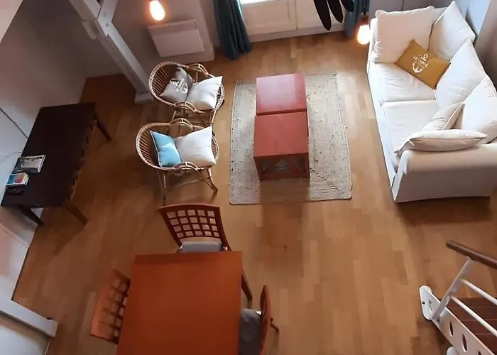 Plein Sud Les Pieds Dans L'eau *