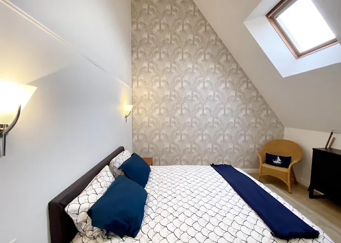 Plein Sud Les Pieds Dans L'eau *